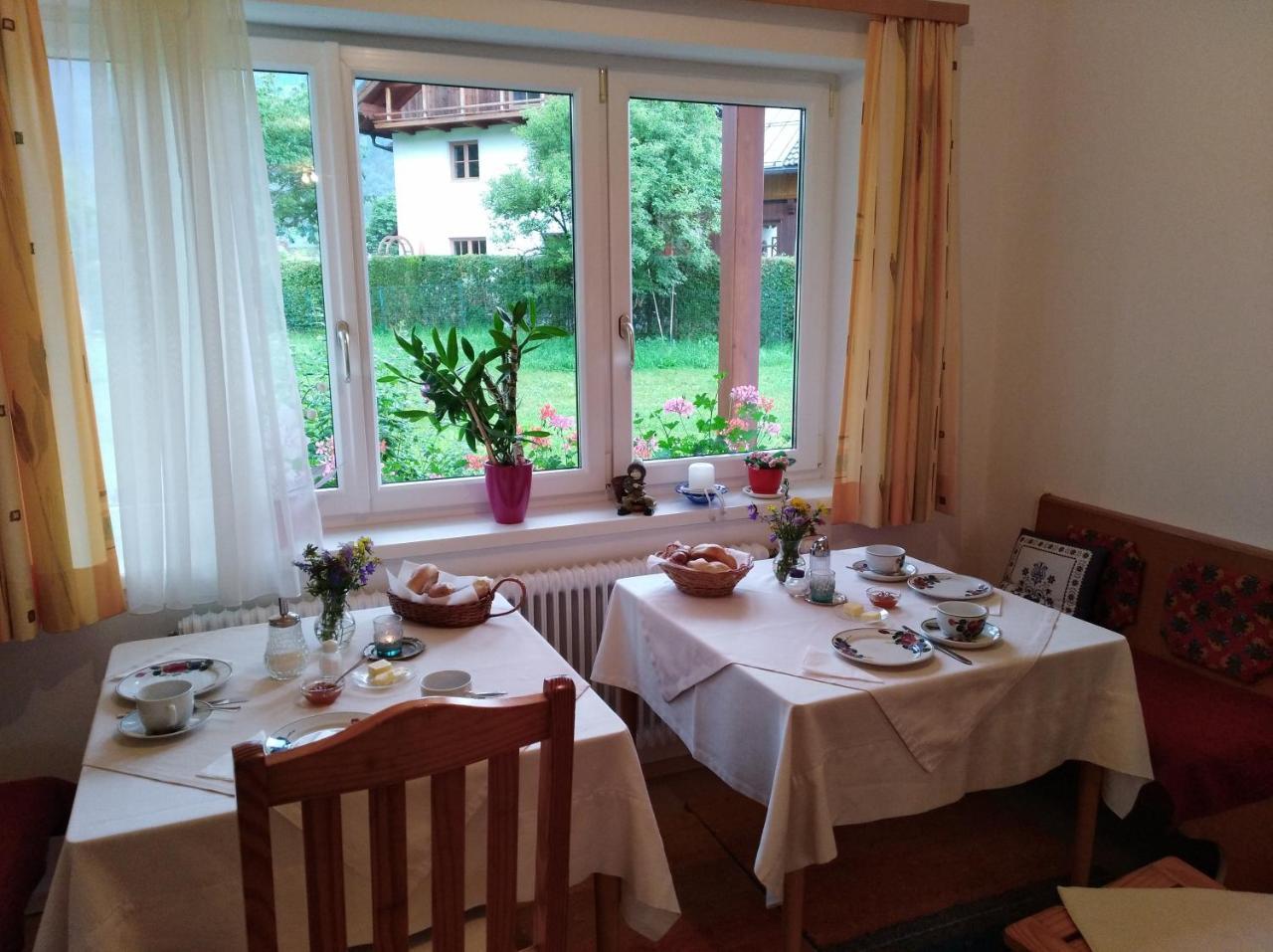 Bed and Breakfast Haus Amalia Strobl Exterior foto
